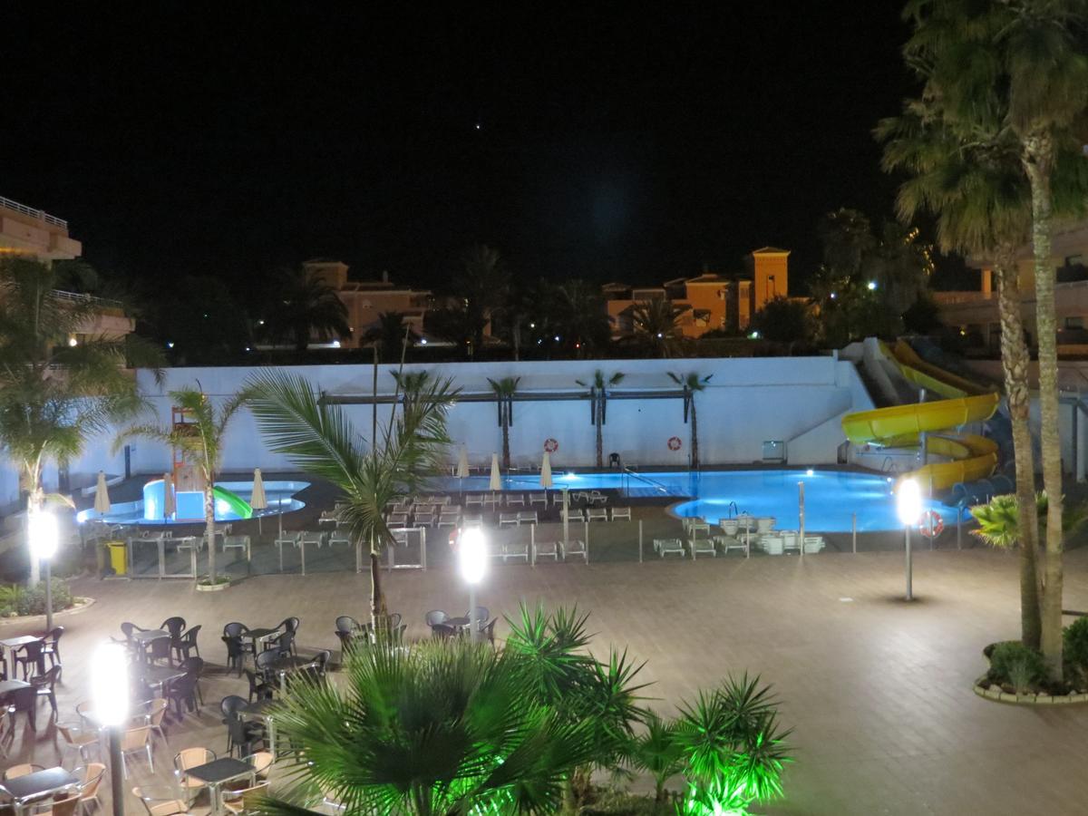 Advise Hotels Reina Вера Экстерьер фото