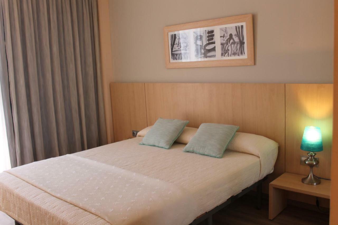 Advise Hotels Reina Вера Экстерьер фото